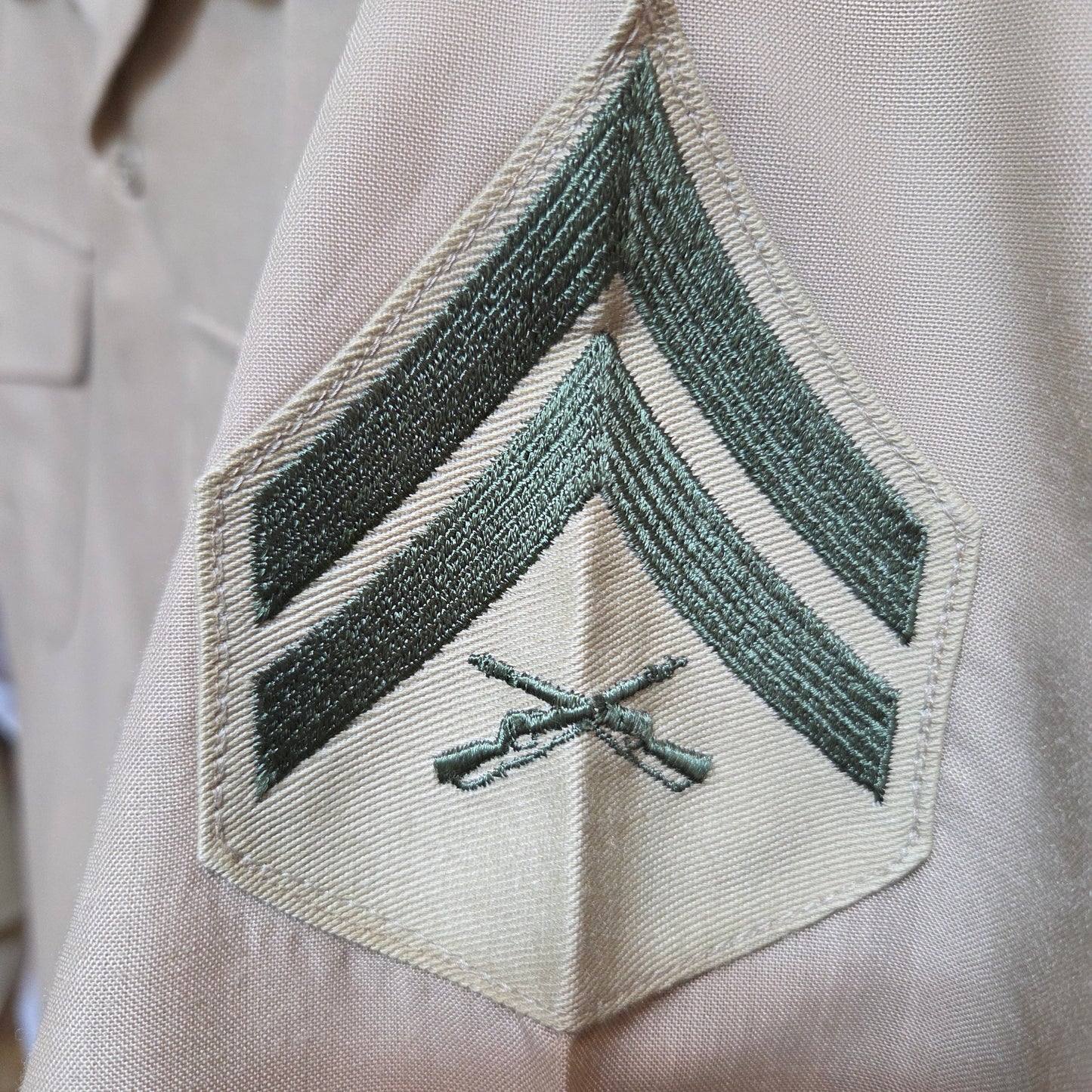 1970's US Marine Corp Khaki Short Sleeve Dress Shirts with Staff Sergeant Patches Size Large Neck 16.5