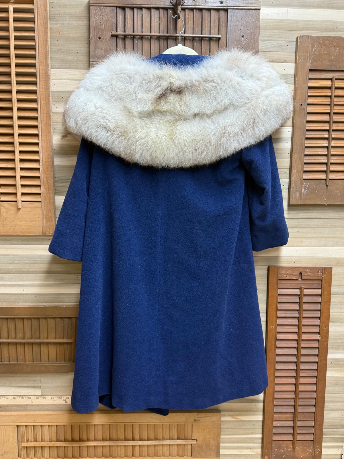 Union Tags Wool Single Clasp "Mahara" Fur Trim Collar