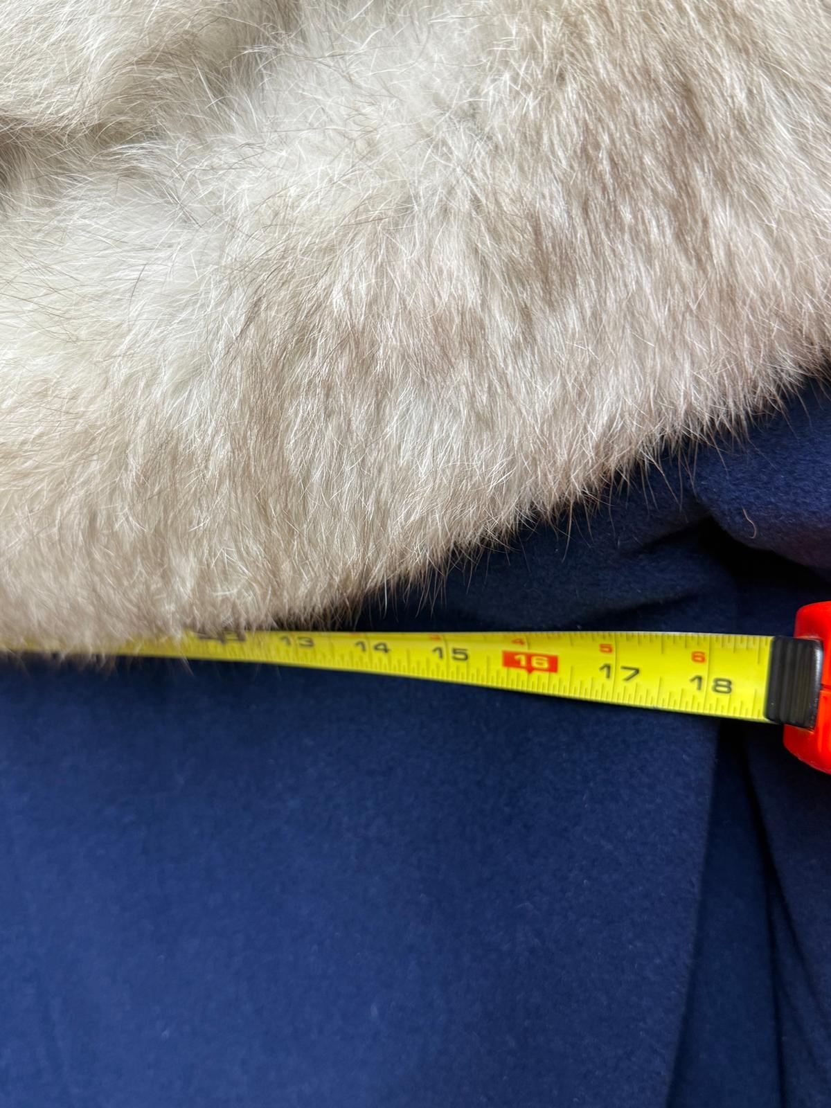 Union Tags Wool Single Clasp "Mahara" Fur Trim Collar