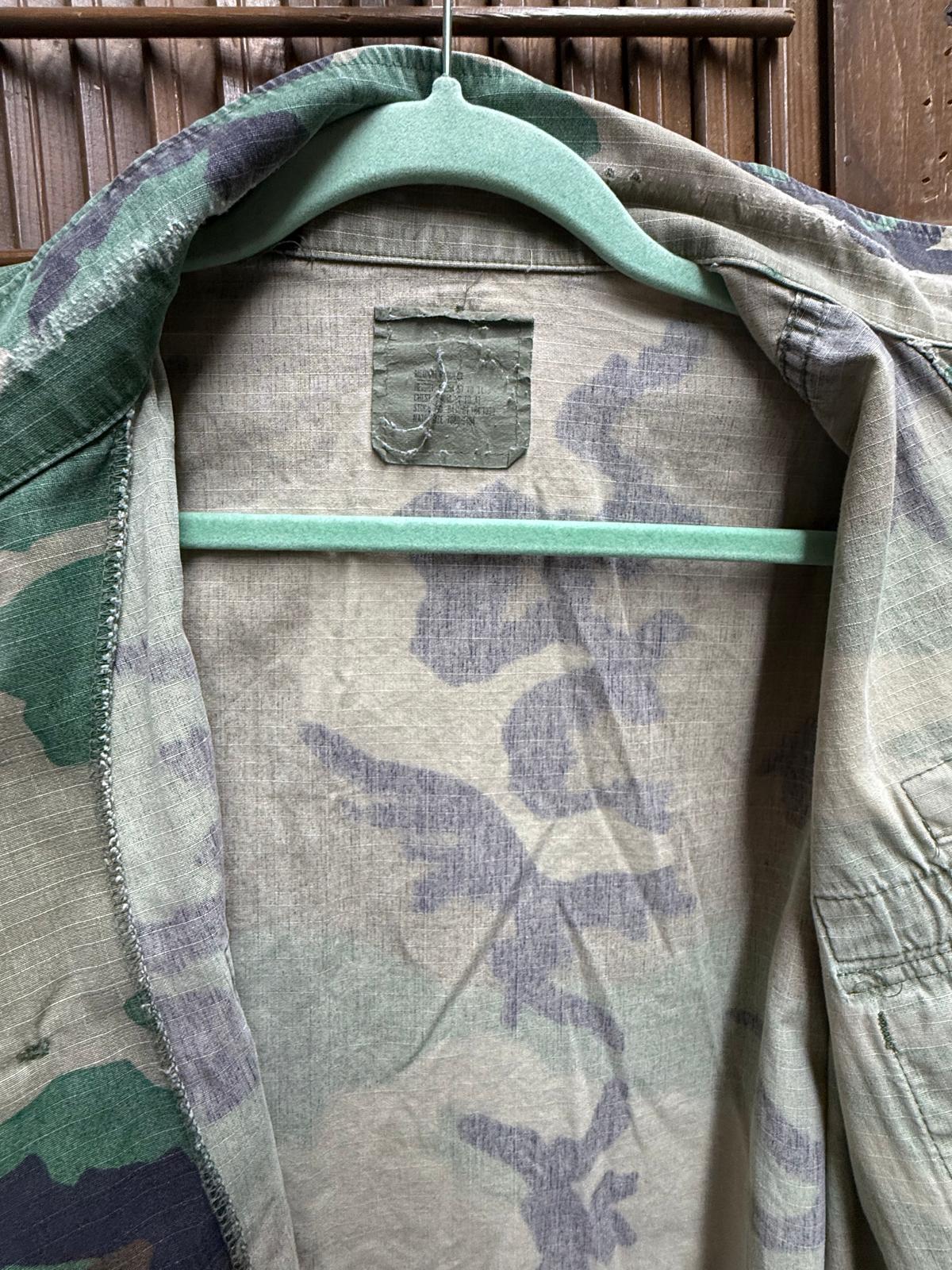Faded Genuine United States Air Force Dress Uniform (BDU) Woodland Camo Top with Patches