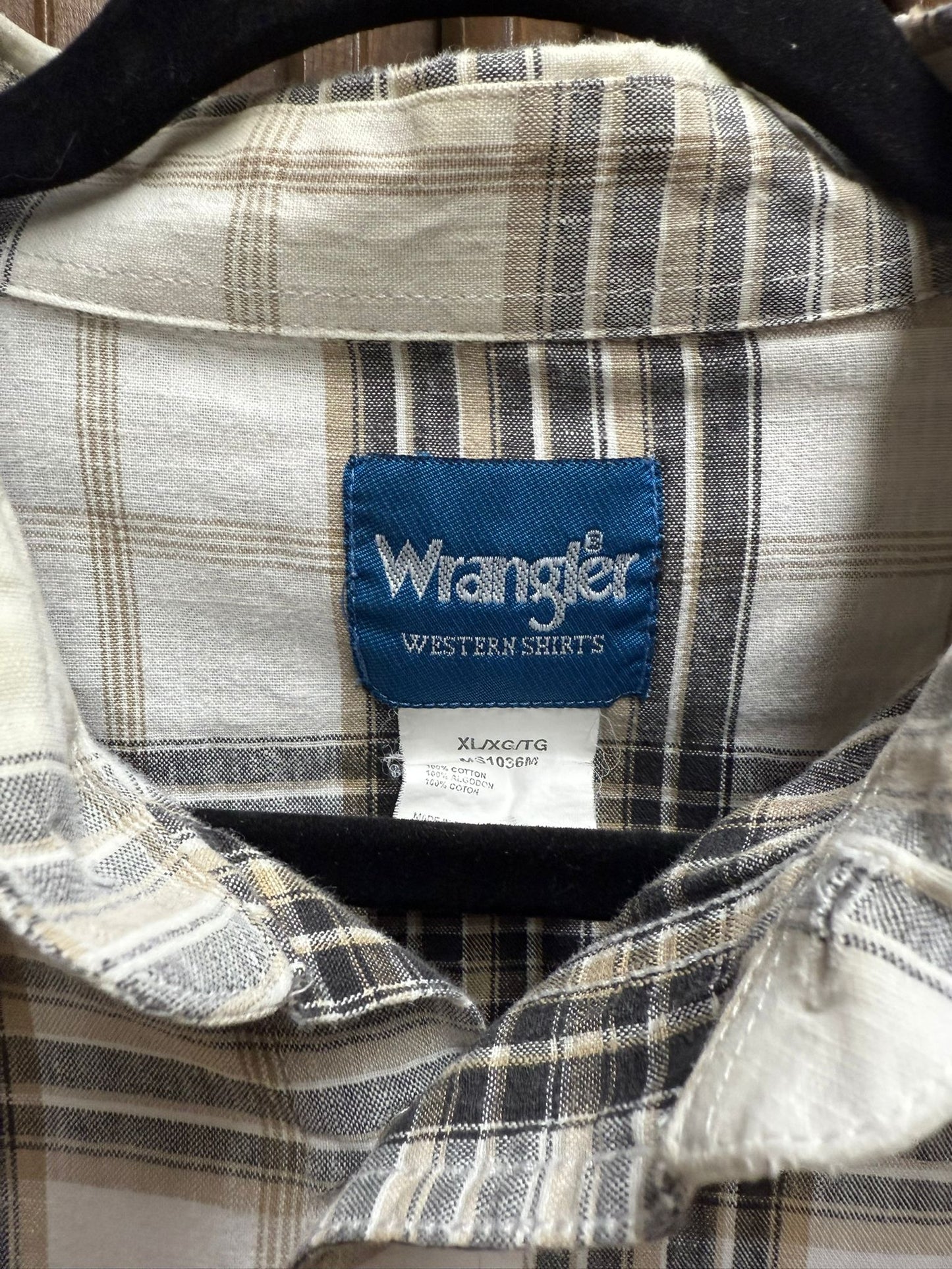 1990's Western Light Colored Plaid 100% Cotton Shirt by "Wrangler Western Shirts" Chest Pockets Size XL