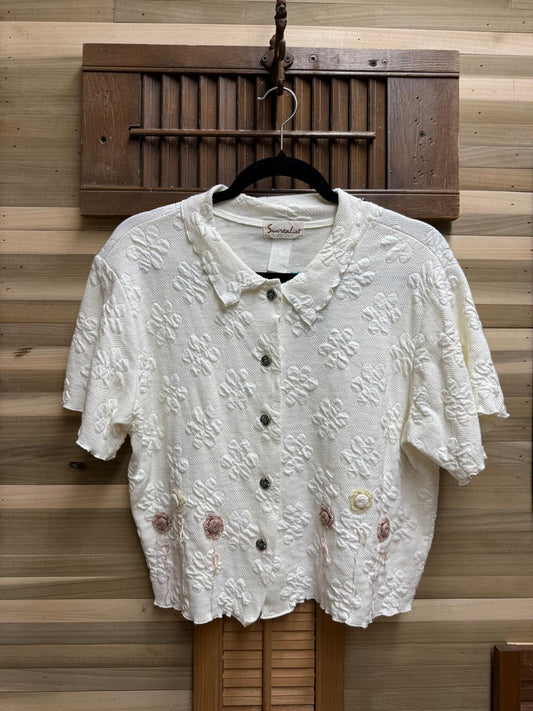 90's "Surrealist USA" Cream 5 Button Rose Embroidered Floral Pattern Short Sleeve BOHO Top