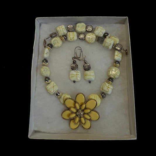 Mid-Century Yellow Flower Pendant on Beaded Necklace with Matching Earrings