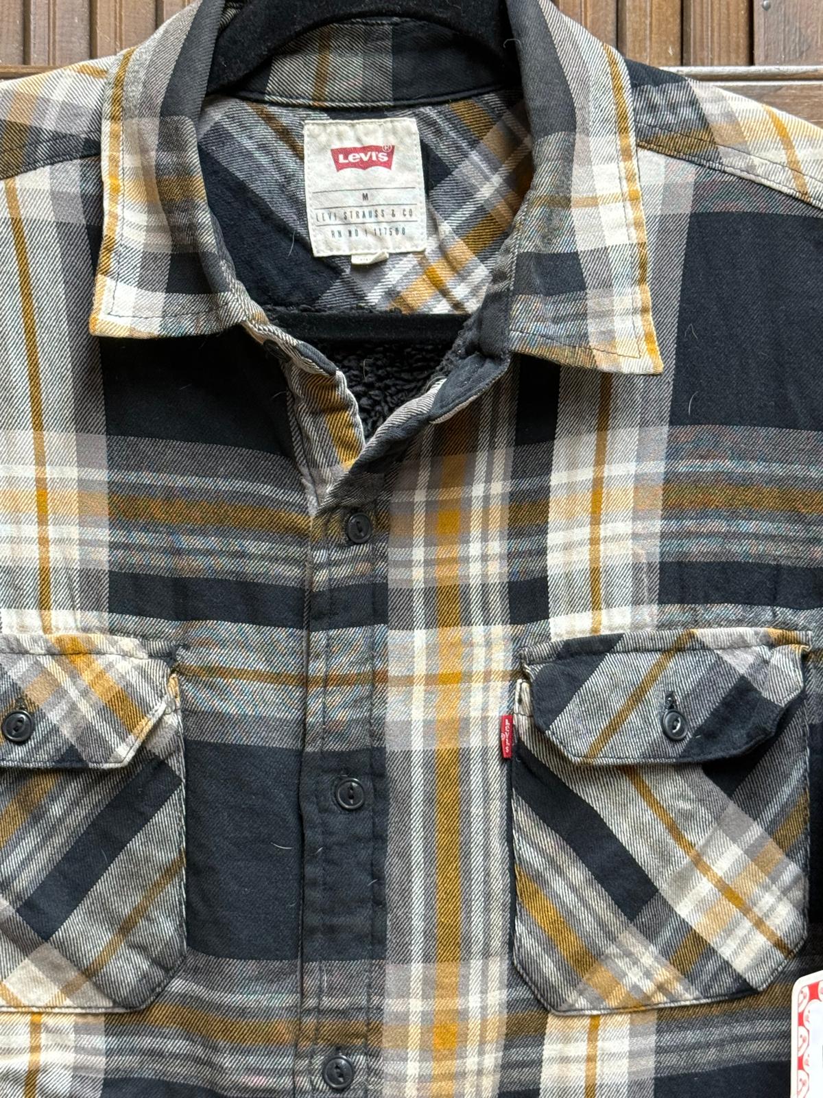 Levi’s Flannel Button Down Plaid Blue, Yellow, White Shirt Size M